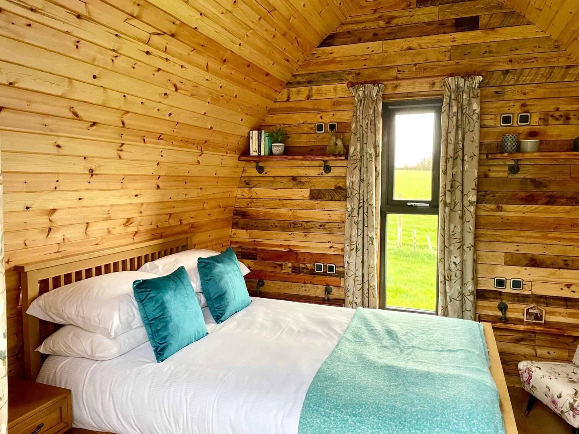 Alder Pod, Clay Bank Huts Hotel Ingleby Greenhow ภายนอก รูปภาพ